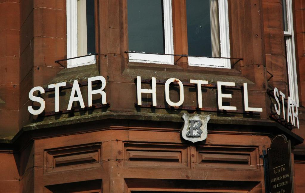 The Famous Star Hotel Moffat Esterno foto